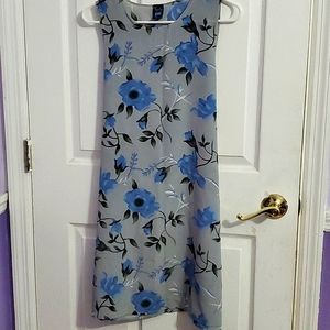 Daily Wear 90s Retro Gray & Blue Floral Sleeveless Shift Mini Dress